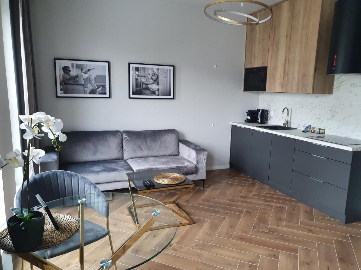 15 Pietro Sokolska 30 Towers Apartments - New- Lux- Parking- Sauna- Gym- And Good View From 15Th Floor Κατοβίτσε Εξωτερικό φωτογραφία